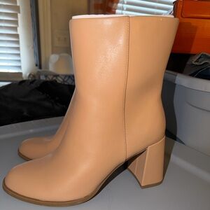 A New Day-Women's Tan Side Zip Booties Janelle Dress Memory Foam Boots Size 9